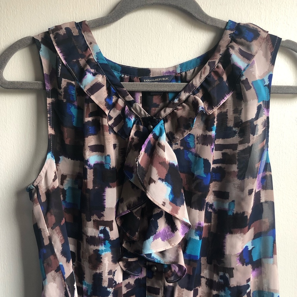 Banana Republic sleeveless blouse